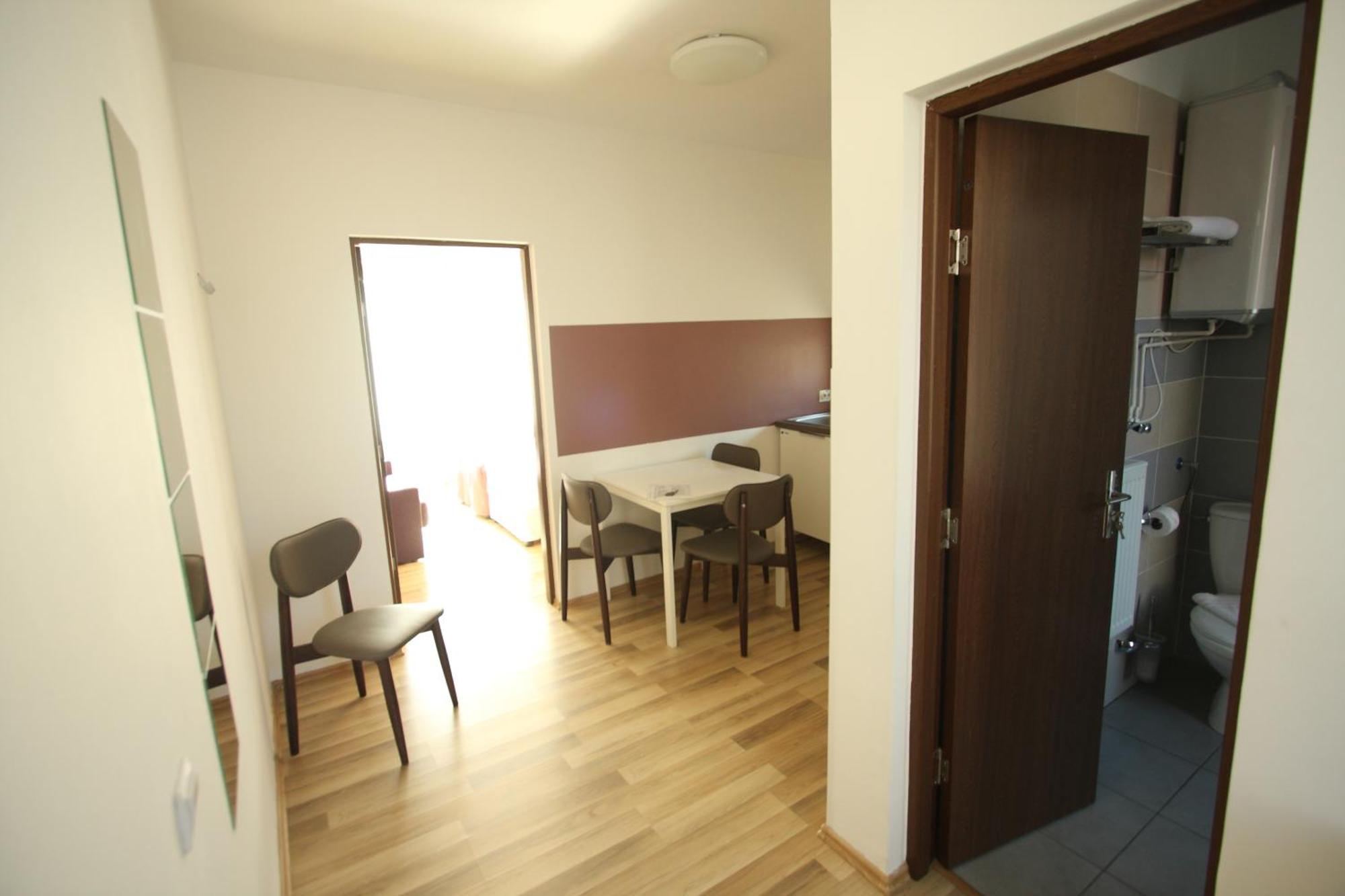 Studio ApartCity Braşov Esterno foto