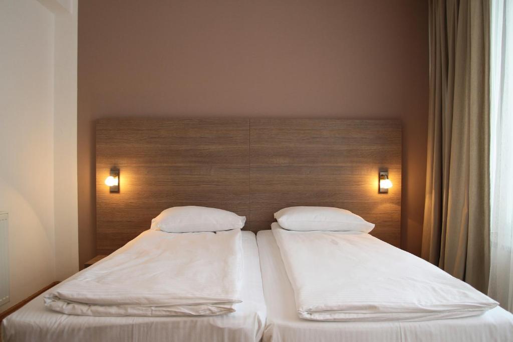 Studio ApartCity Braşov Esterno foto