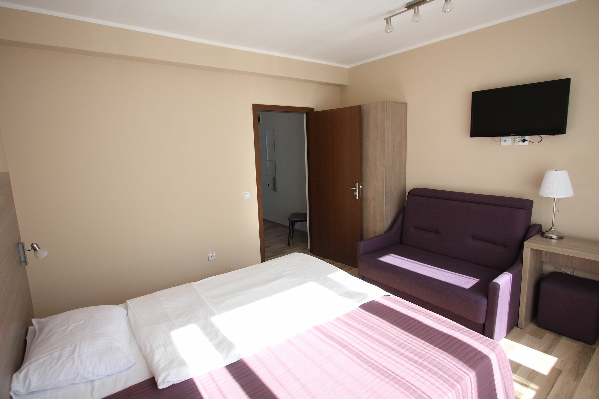 Studio ApartCity Braşov Esterno foto